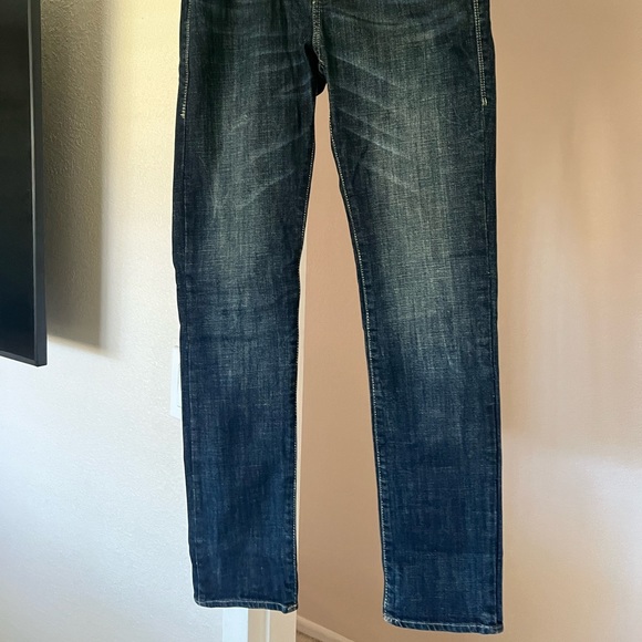 Rock & Republic Like New Jeans - Picture 3 of 4